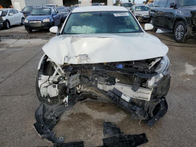 1N4BL4BV5LC213180 - 2020 NISSAN ALTIMA S WHITE photo 5