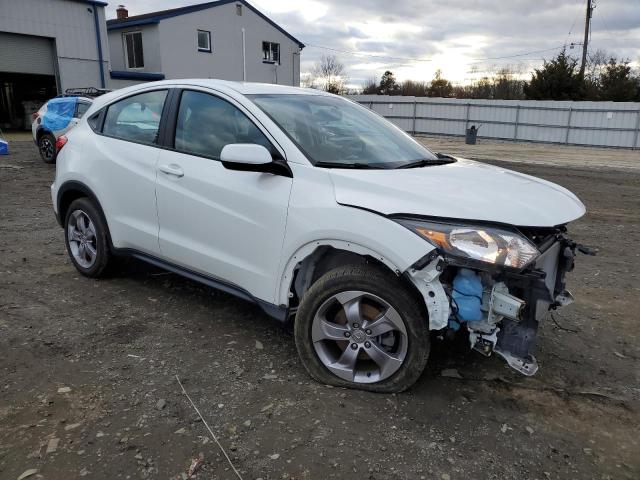 3CZRU6H30JM718248 - 2018 HONDA HR-V LX WHITE photo 4