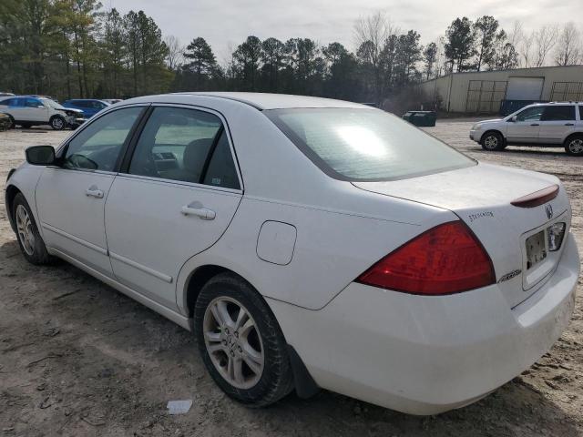 1HGCM56747A180074 - 2007 HONDA ACCORD EX WHITE photo 2