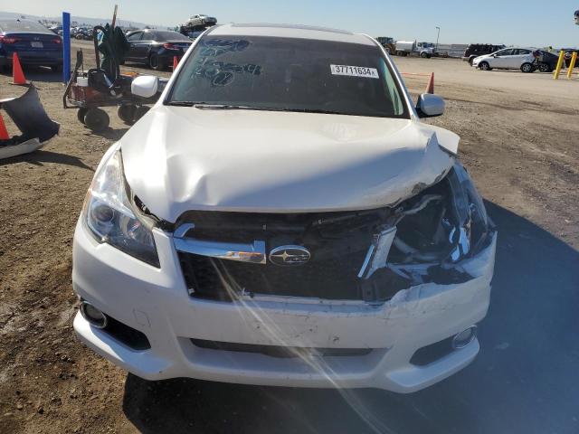 4S3BMBH67E3013285 - 2014 SUBARU LEGACY 2.5I SPORT WHITE photo 5