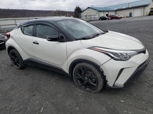 JTNKHMBX8M1121017 - 2021 TOYOTA C-HR XLE WHITE photo 4