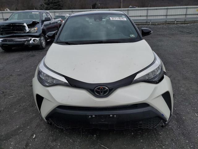 JTNKHMBX8M1121017 - 2021 TOYOTA C-HR XLE WHITE photo 5