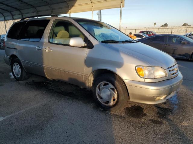 4T3ZF13C71U369646 - 2001 TOYOTA SIENNA LE SILVER photo 4