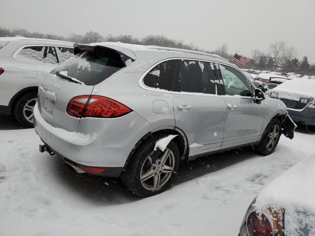 WP1AA2A26ELA07343 - 2014 PORSCHE CAYENNE SILVER photo 3