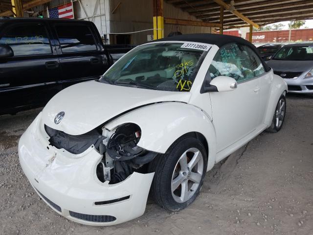 3VWFF31Y47M420184 - 2007 VOLKSWAGEN NEW BEETLE TRIPLE WHITE  photo 2