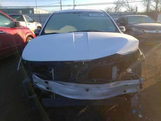 1G8AL54F65Z112676 - 2005 SATURN ION LEVEL 3 WHITE photo 5