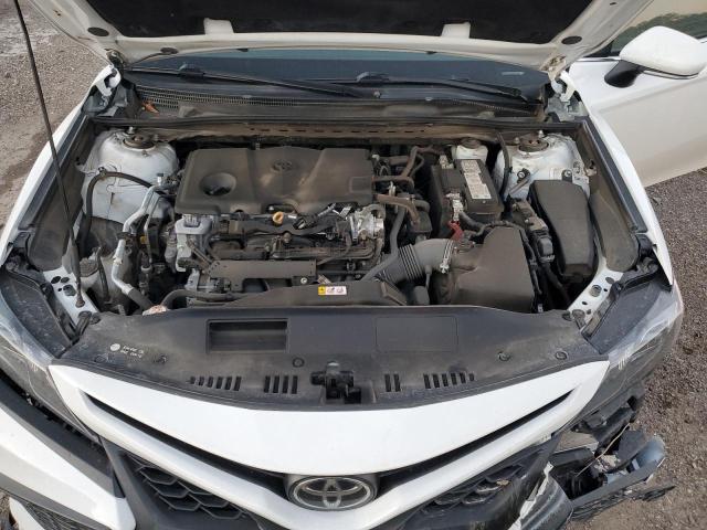 4T1T11AK4NU628929 - 2022 TOYOTA CAMRY SE WHITE photo 11