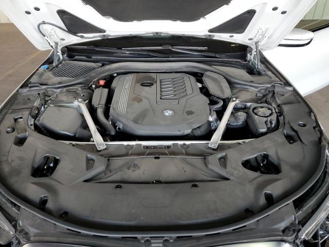 WBAAE2C05PCL65700 - 2023 BMW 840I WHITE photo 11