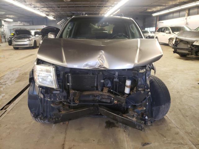 5N1AR18W65C787644 - 2005 NISSAN PATHFINDER LE 灰色 照片 5