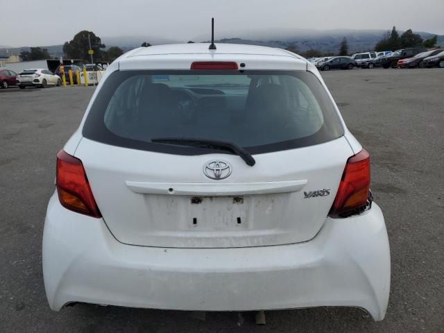 VNKKTUD33FA041633 - 2015 TOYOTA YARIS WHITE photo 6