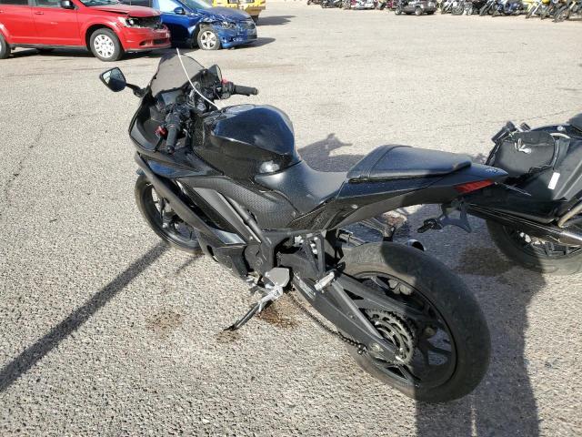 MH3RH18Y2NK008372 - 2022 YAMAHA YZFR3 A BLACK photo 3