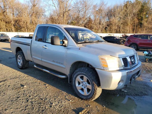 1N6BA06B17N210230 - 2007 NISSAN TITAN XE SILVER photo 4