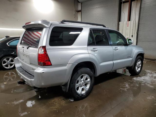 JTEZU14R08K018200 - 2008 TOYOTA 4RUNNER SR5 SILVER photo 3