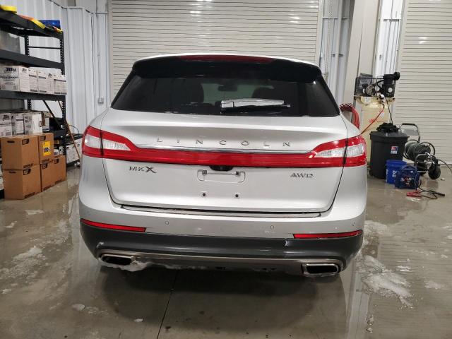 2LMPJ8LR0HBL44782 - 2017 LINCOLN MKX RESERVE SILVER photo 6
