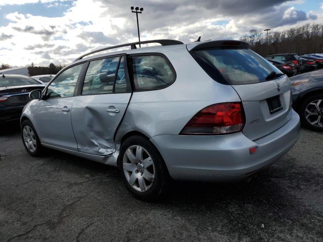 3VWKZ7AJ0BM667663 - 2011 VOLKSWAGEN JETTA S SILVER photo 2