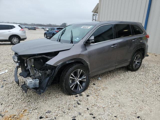 5TDZARFH8JS035874 - 2018 TOYOTA HIGHLANDER LE GRAY photo 1