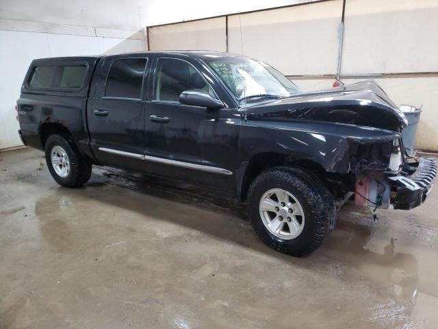 1D7HW58N28S632986 - 2008 DODGE DAKOTA QUAD LARAMIE BLACK photo 4