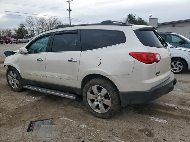 1GNKVGEDXCJ132381 - 2012 CHEVROLET TRAVERSE LT WHITE photo 2