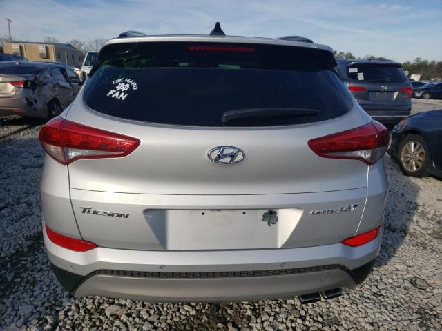 KM8J33A20JU720790 - 2018 HYUNDAI TUCSON VALUE SILVER photo 6