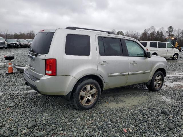 5FNYF3H43BB021911 - 2011 HONDA PILOT EX SILVER photo 3