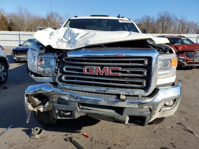 1GT22SE81GZ152338 - 2016 GMC SIERRA K2500 SLE WHITE photo 5