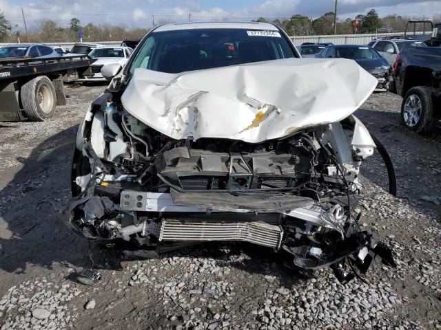 2HKRW2H59JH642609 - 2018 HONDA CR-V EX WHITE photo 5