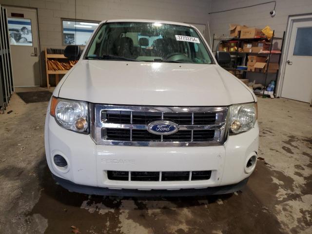 1FMCU0C72CKB76434 - 2012 FORD ESCAPE XLS WHITE photo 5