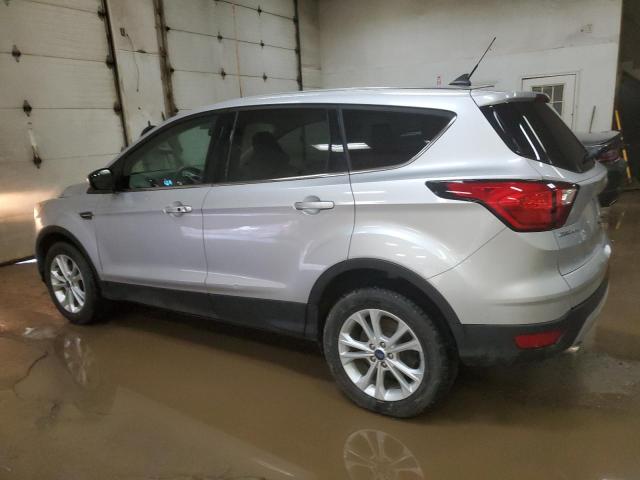 1FMCU0GD8KUB38791 - 2019 FORD ESCAPE SE WHITE photo 2