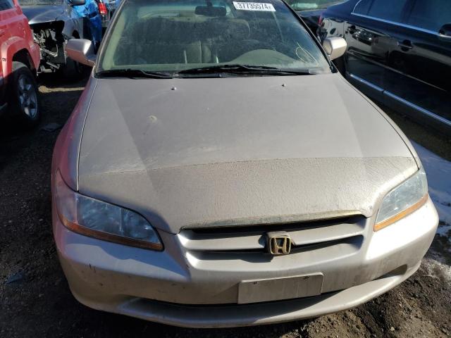 1HGCG1651YA004289 - 2000 HONDA ACCORD EX GOLD photo 5