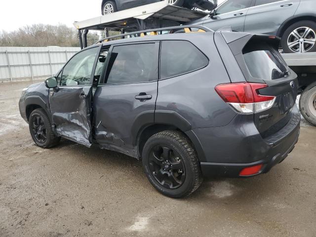 JF2SKAMCXNH417262 - 2022 SUBARU FORESTER WILDERNESS GRAY photo 2