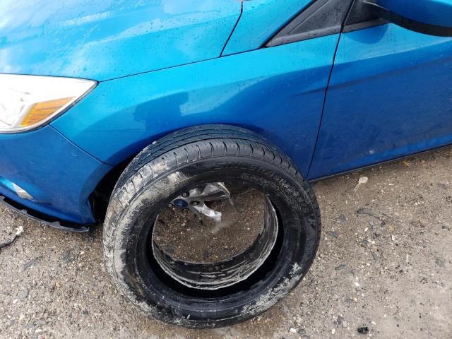 1FAHP3F25CL444850 - 2012 FORD FOCUS SE BLUE photo 12