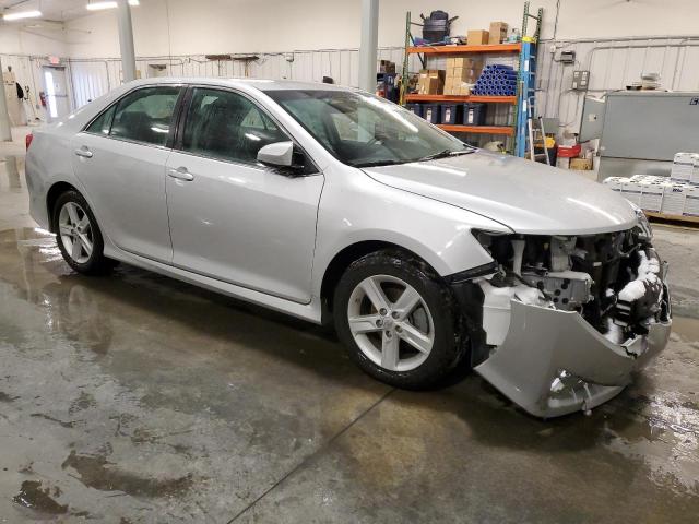 4T1BF1FK6EU405488 - 2014 TOYOTA CAMRY L SILVER photo 4