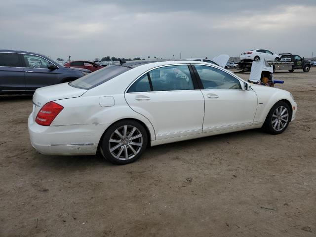 WDDNG9FB0BA366218 - 2011 MERCEDES-BENZ S 400 WHITE photo 3