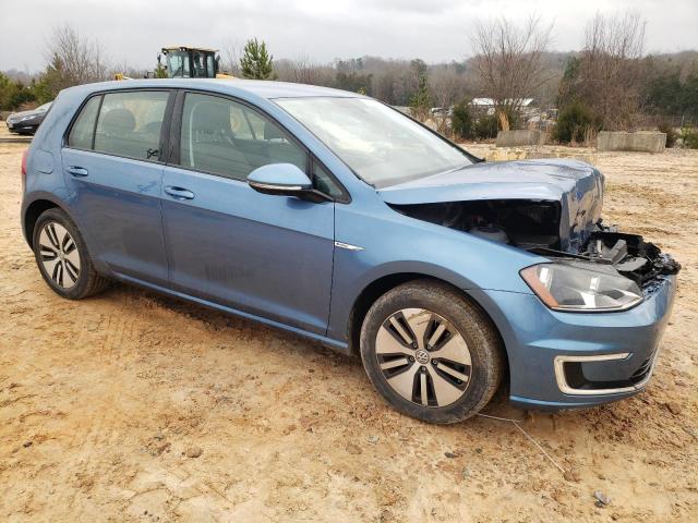 WVWKP7AU3GW907833 - 2016 VOLKSWAGEN E-GOLF SE BLUE photo 4