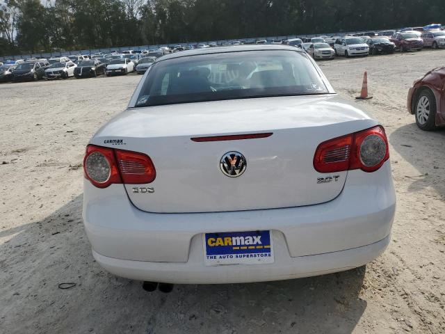 WVWBA7AHXAV018691 - 2010 VOLKSWAGEN EOS TURBO WHITE photo 6