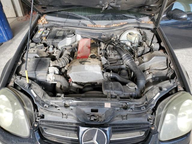 WDBKK47F2WF073752 - 1998 MERCEDES-BENZ SLK 230 KOMPRESSOR BLACK photo 11