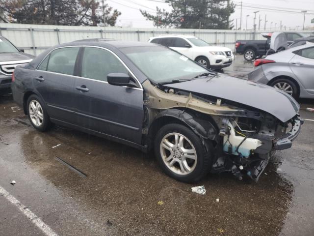 1HGCM56747A054751 - 2007 HONDA ACCORD EX GRAY photo 4