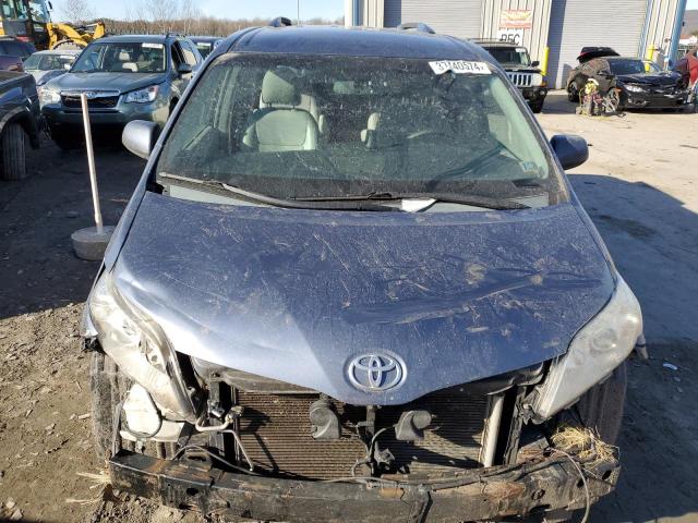 5TDJK3DC8FS106934 - 2015 TOYOTA SIENNA LE BLUE photo 5