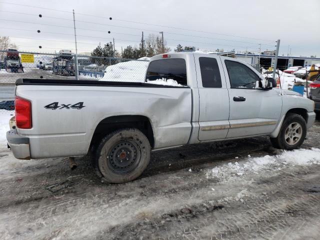 1D7HW42N55S276144 - 2005 DODGE DAKOTA SLT SILVER photo 3