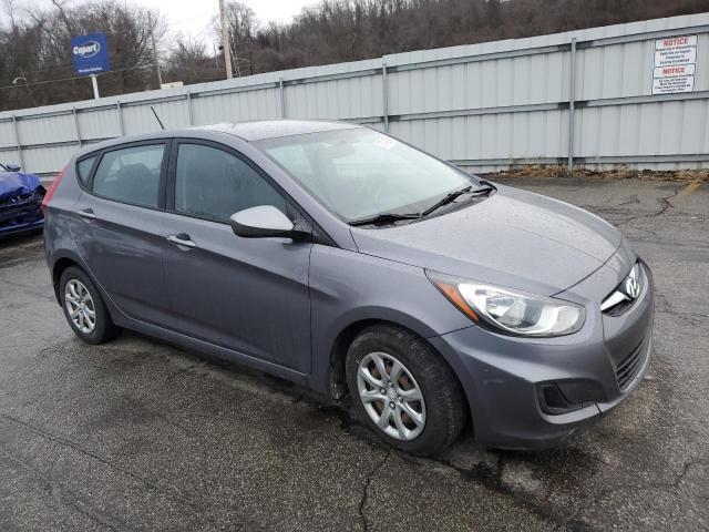 KMHCT5AE3DU138637 - 2013 HYUNDAI ACCENT GLS GRAY photo 4