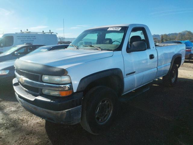 1GCHC24U62E102914 - 2002 CHEVROLET SILVERADO C2500 HEAVY DUTY WHITE photo 1