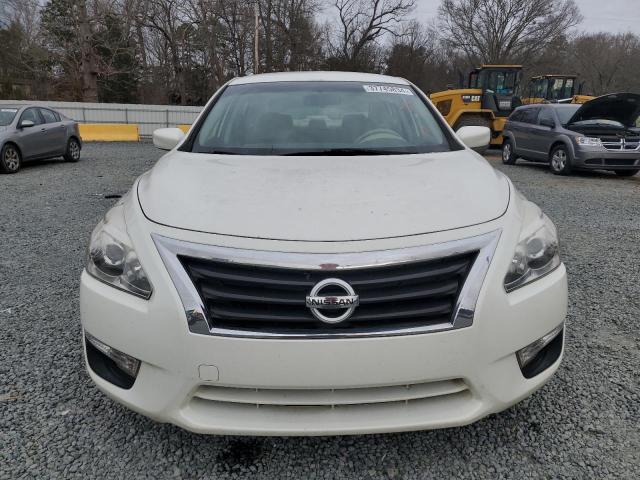 1N4AL3AP8FC194315 - 2015 NISSAN ALTIMA 2.5 WHITE photo 5