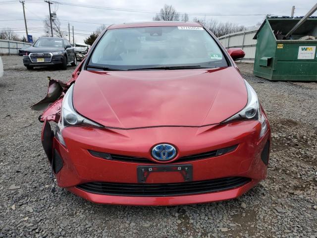 JTDKARFU1H3527947 - 2017 TOYOTA PRIUS RED photo 5