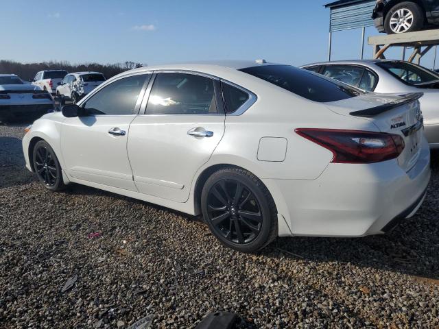 1N4AL3AP0JC186637 - 2018 NISSAN ALTIMA 2.5 WHITE photo 2