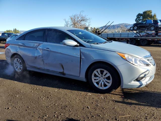 5NPEB4AC6CH329972 - 2012 HYUNDAI SONATA GLS SILVER photo 4