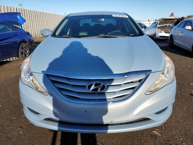 5NPEB4AC6CH329972 - 2012 HYUNDAI SONATA GLS SILVER photo 5