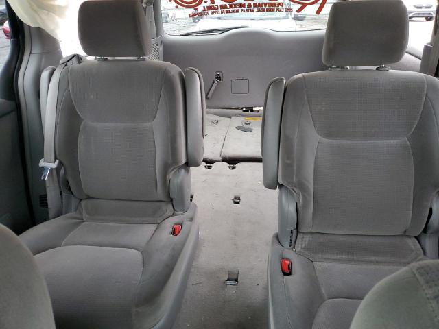 5TDBA23C94S007846 - 2004 TOYOTA SIENNA LE SILVER photo 10