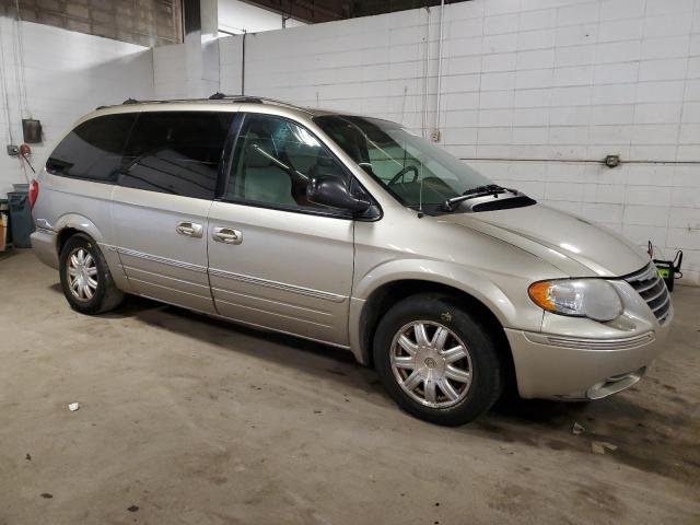 2C8GP64L85R337805 - 2005 CHRYSLER TOWN & COU LIMITED TAN photo 4