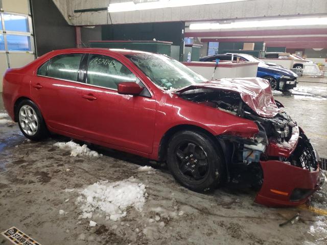 3FAHP0HG8AR152258 - 2010 FORD FUSION SE RED photo 4