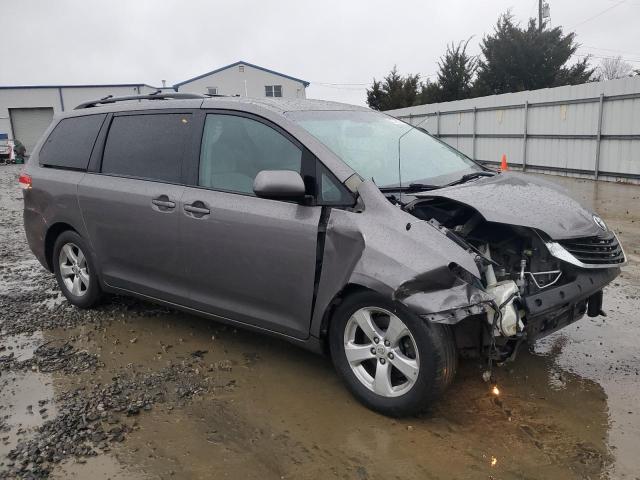 5TDKK3DC8BS085369 - 2011 TOYOTA SIENNA LE GRAY photo 4